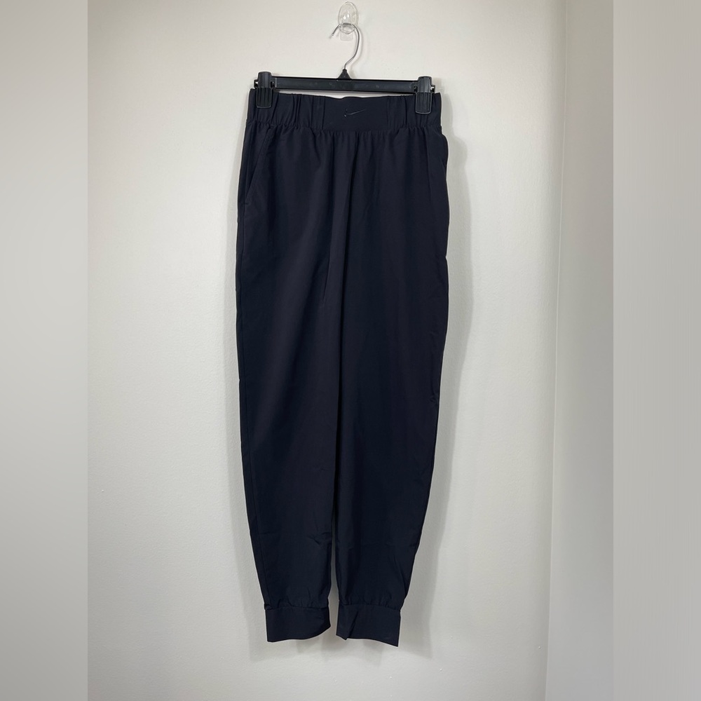 Nike Bliss Luxe Black High Rise Training Woven Jogger Pants Size S - Picture 2 of 14